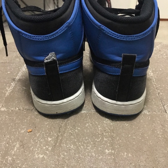 Air Jordan 1 - Picture 3 of 5